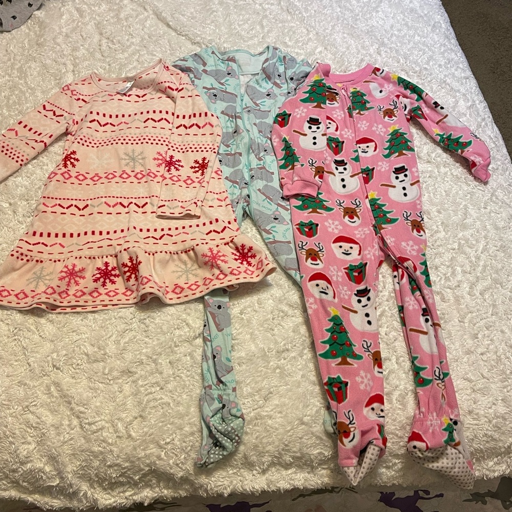 Girls 3T & 4T Pajamas Lot of 3